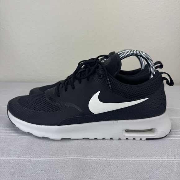 Women’s Nike Air Max Thea Lace Up Running Shoes Sneakers Black Summit White 9.5 - Picture 4 of 14